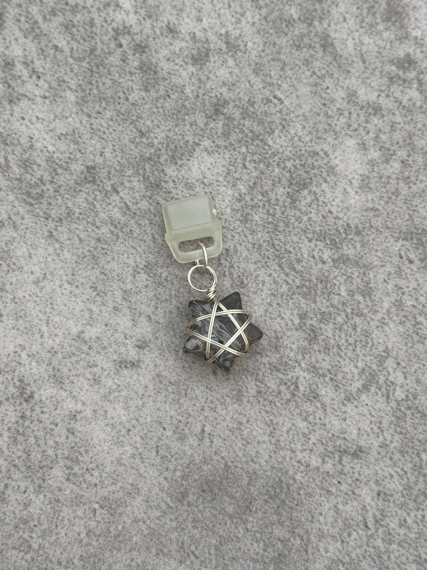 Glow In The Dark! Dust Plugs